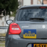 Gratis autosticker 'We care for Ukraine'